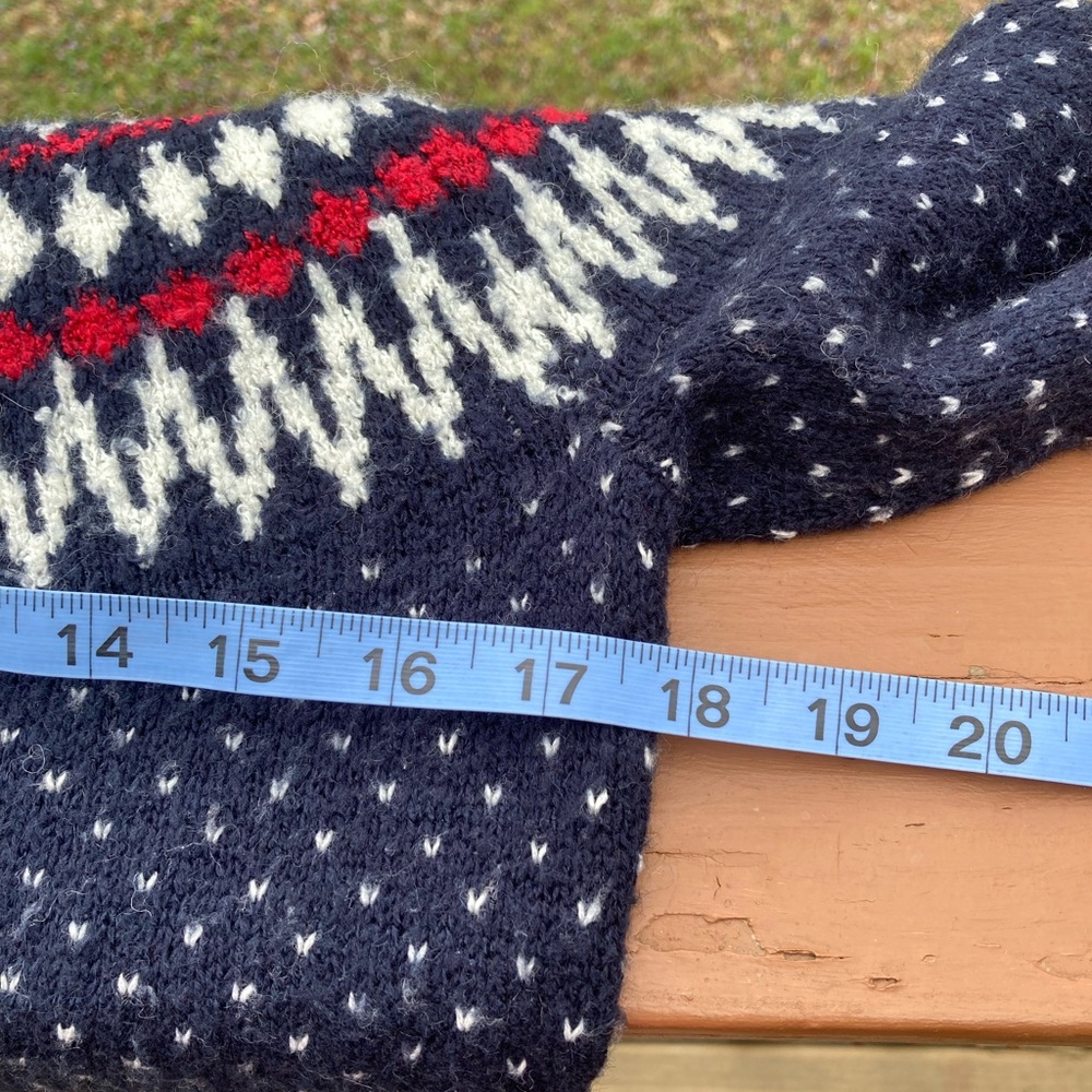 Eddie Bauer Navy and Red Turtleneck Sweater - Picture 5 of 8